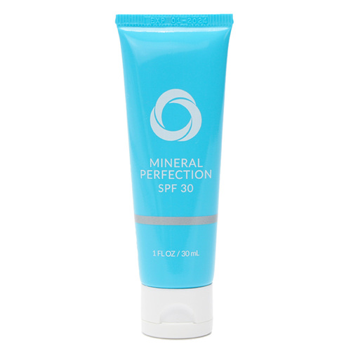 Derma Bella Mineral Perfection SPF 30, 30ml/1 fl oz Derma Bella Mineral Perfection SPF 30 on white background
